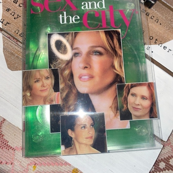 COPY - Sex and the City - Complete Series Seasons 1-6 - Picture 10 of 12